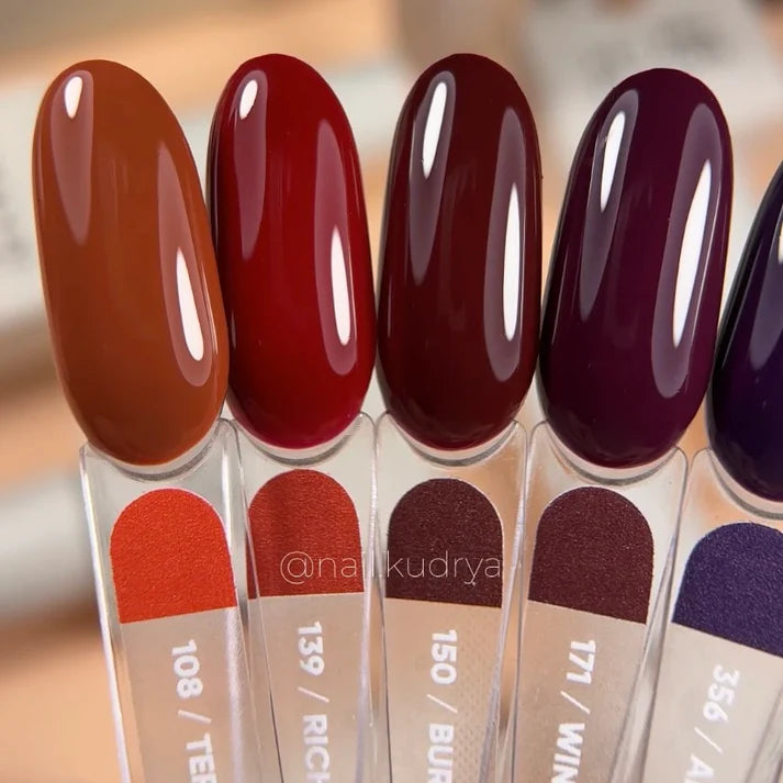 NAILSOFTHEDAY Gel Polish Rich — esmalte semipermanente rojo intenso con cobertura completa en una sola capa. 10 ml.