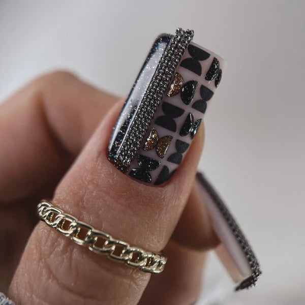 NAILSOFTHENIGHT Manhattan gel polish - esmalte semipermanente reflectante negro con brillo holográfico para uñas, 10 ml
