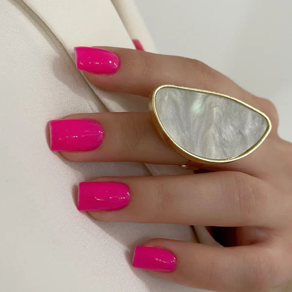 NAILSOFTHEDAY Let's Special Barbie: un esmalte semipermanente especial de color rosa neón que se superpone en una capa, 10 ml