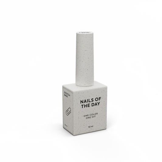 NAILSOFTHEDAY SCOTCH BASE — base líquida profesional para uñas naturales, 10 ml