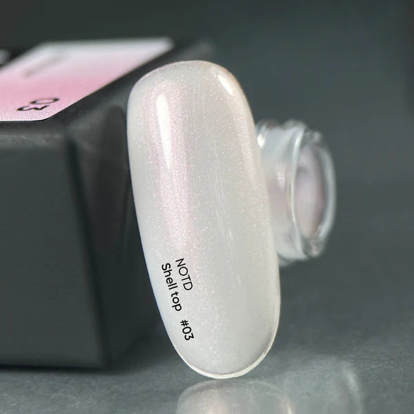 NAILSOFTHENIGHT Shell top 03 - top perlado con un toque rosa sin capa pegajosa, 10 ml