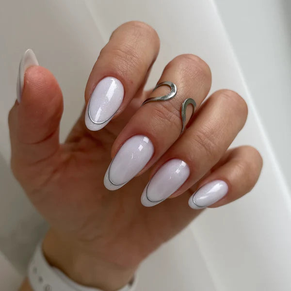 NAILSOFTHEDAY Bottle gel shimmer 01 – gel lechoso súper fuerte con brillo plateado, 10 ml