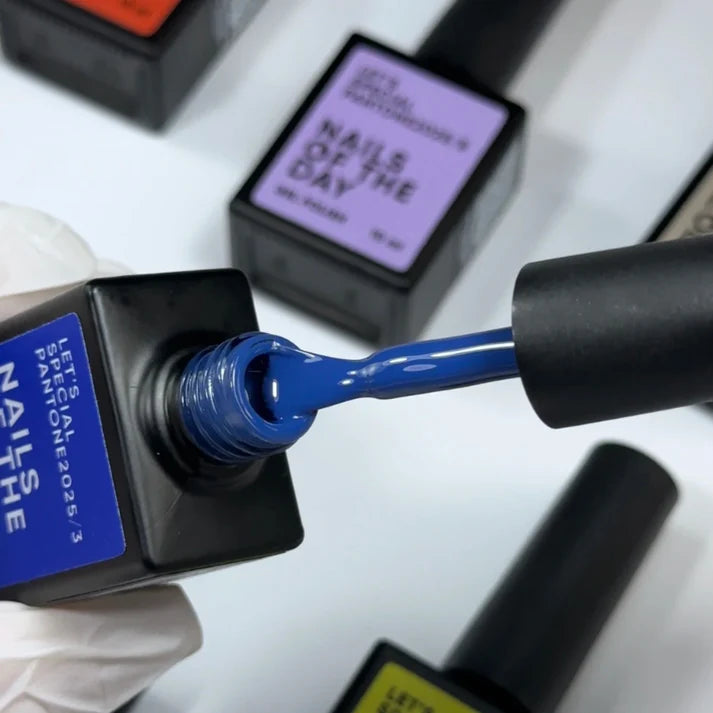 NAILSOFTHEDAY Let’s special Pantone2025/3 — esmalte semipermanente azul oscuro profundo, que cubre en una capa, 10 ml