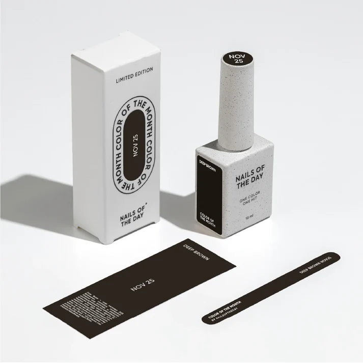 NAILSOFTHEDAY Color of the Month Noviembre 2025 — Deep Brown: tono marrón profundo con matiz de chocolate, cubre en una sola capa, 10 ml.