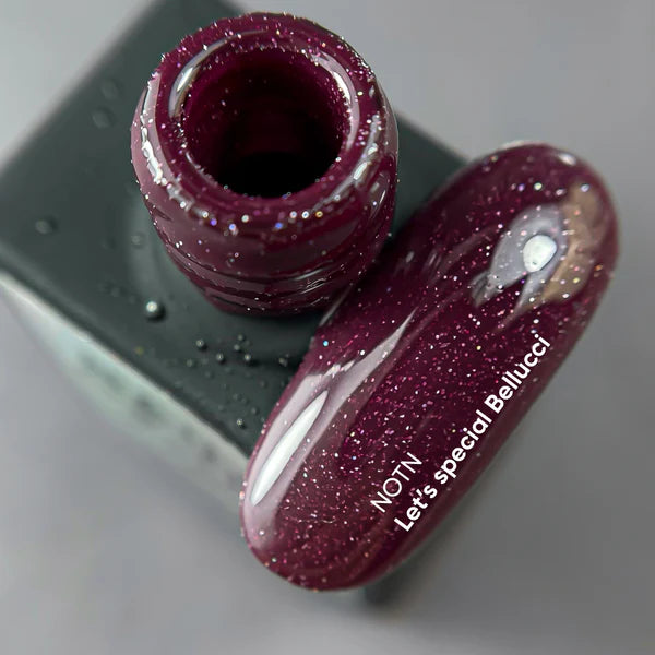 NAILSOFTHENIGHT Let's Special Bellucci — esmalte semipermanente reflectante burdeos que cubre una capa, 10 ml