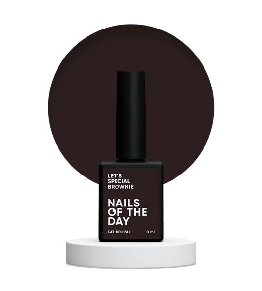 NAILSOFTHEDAY Let’s Special Brownie — esmalte semipermanente marrón frío para uñas, que cubre en una sola capa, 10 ml.