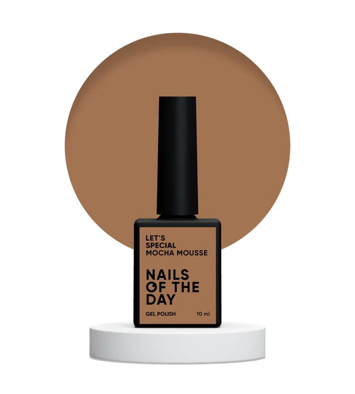 NAILSOFTHEDAY Let’s Special Mocha Mousse — esmalte semipermanente en un tono beige caramelo cálido, que cubre perfectamente en una sola capa, 10 ml