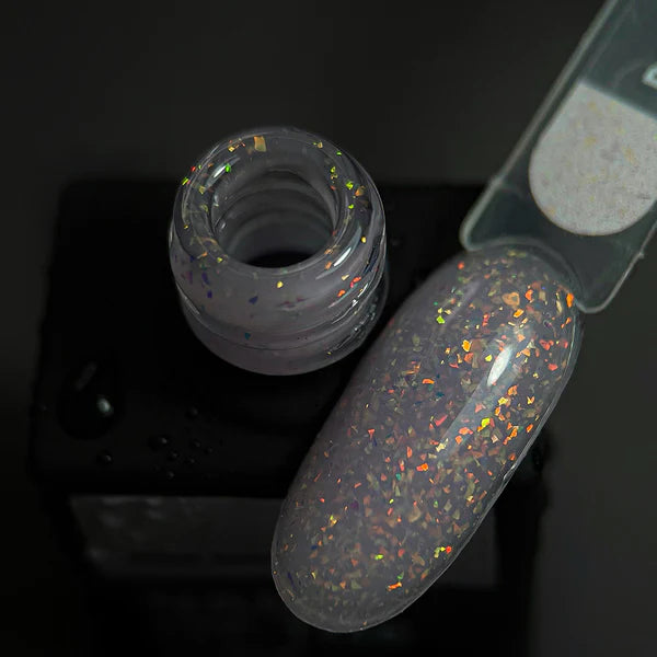 NAILSOFTHEDAY Potal base 18 – base lechosa suave con decoracion holográfica y elegante, 10 ml